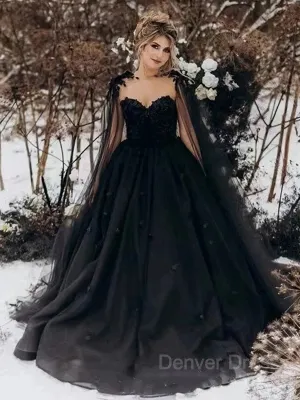 A-Line Sweetheart Court Train Tulle Wedding Dress with Appliques Lace
