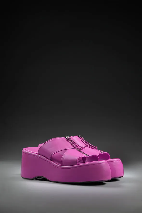 Fonda Low in Pink