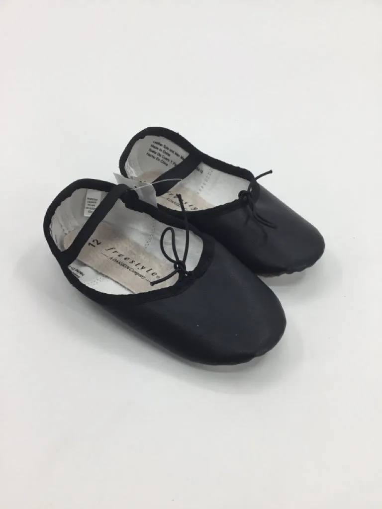 Freestyle Child Size 12 Black Sport/Dance Shoes