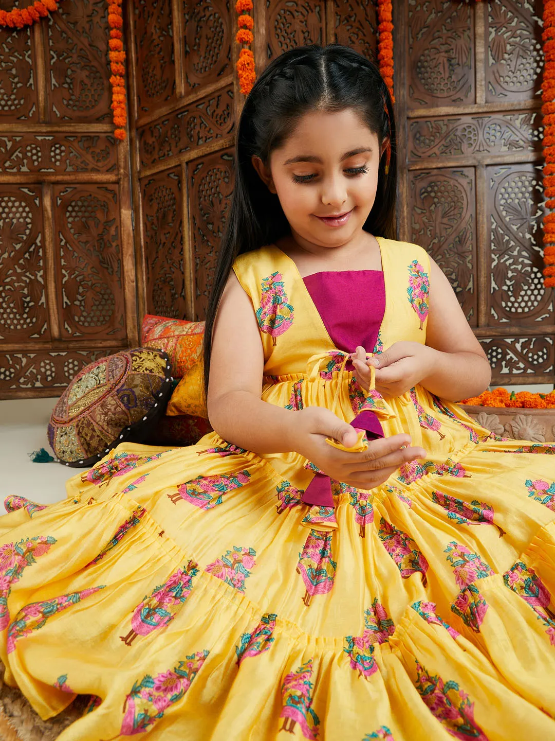 Jashvi Girls' Yellow And Pink Ethnic Kurta Pant Set