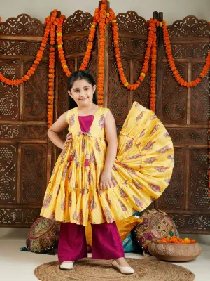 Jashvi Girls' Yellow And Pink Ethnic Kurta Pant Set