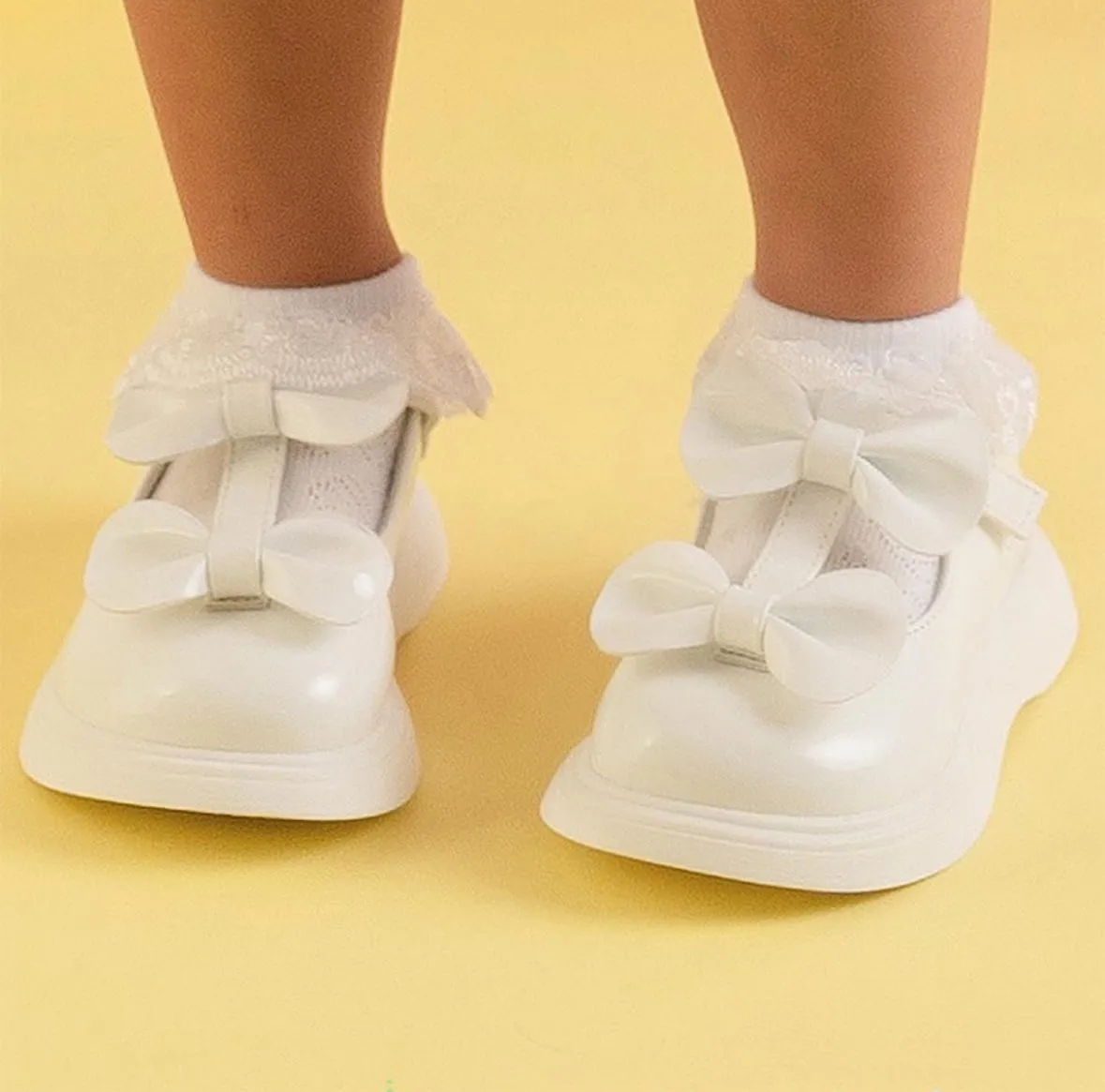 Little A 1001 Bright White Double Bow Shoe