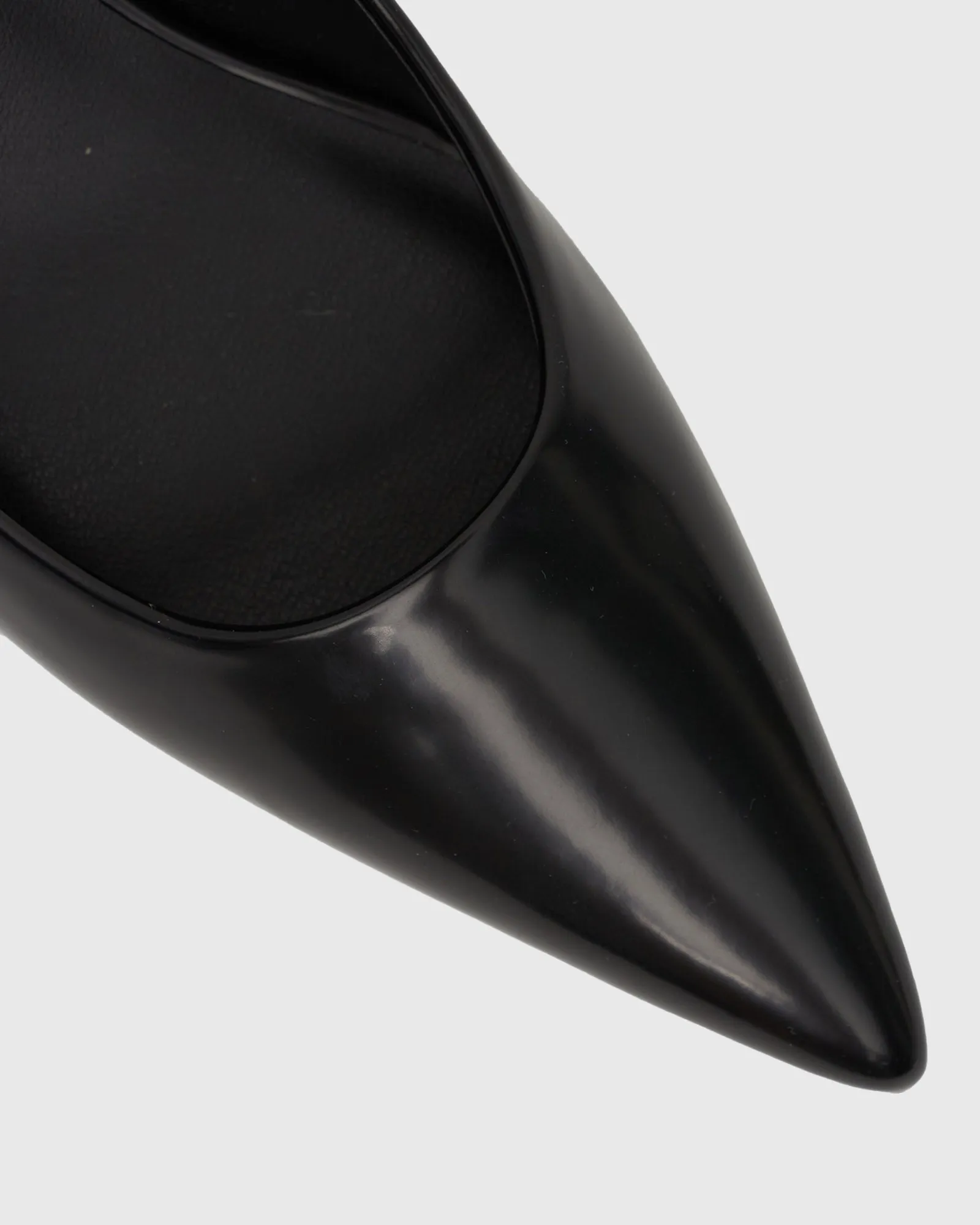MONTY Pointed Court Shoes