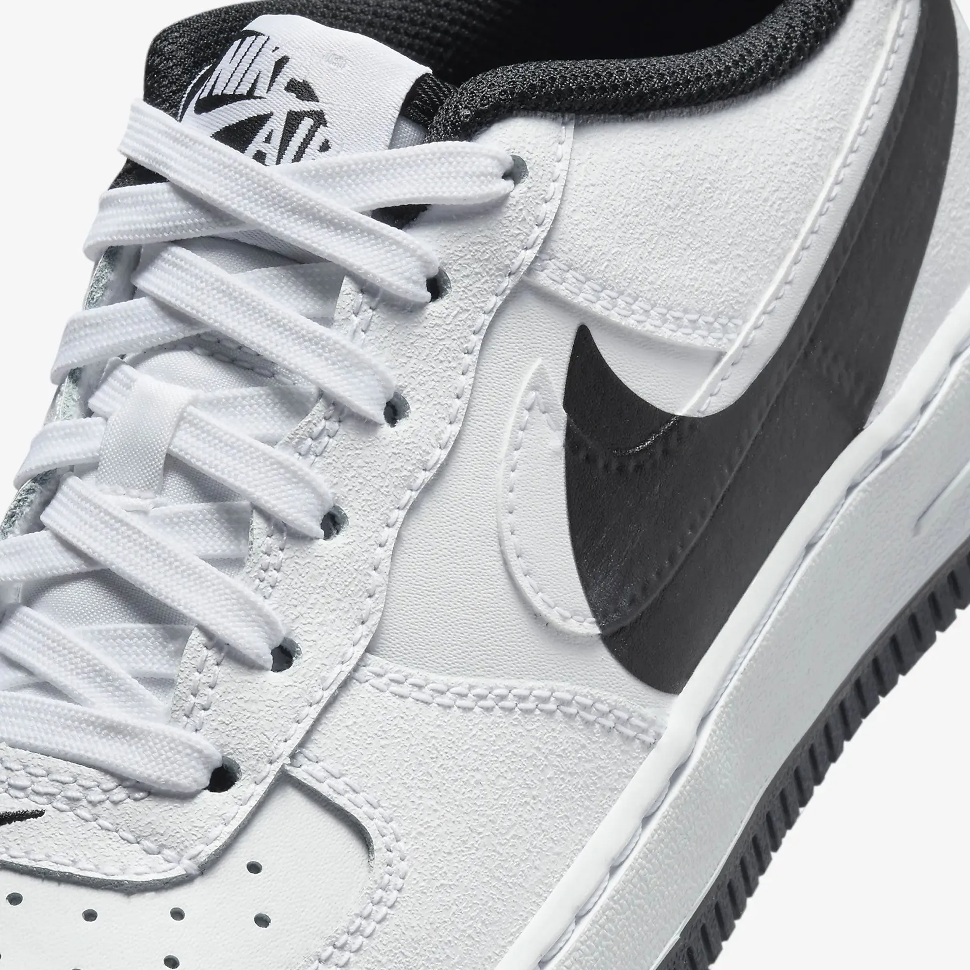 Nike | AIR FORCE 1 'LV8 4 (GS) { WHITE/WHITE-BLACK
