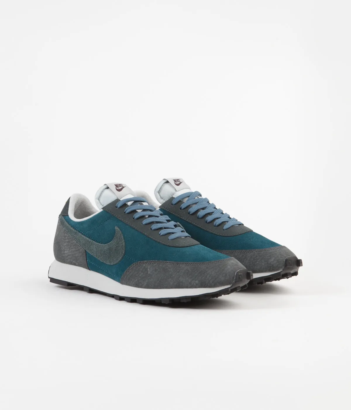 Nike Daybreak Shoes - Midnight Turquoise / Seaweed - Dark Smoke Grey