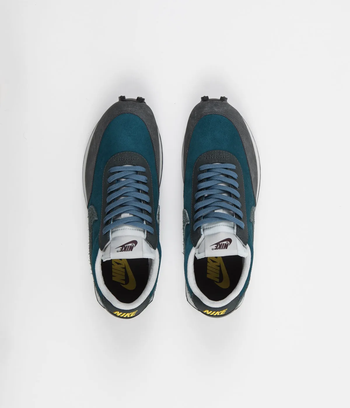Nike Daybreak Shoes - Midnight Turquoise / Seaweed - Dark Smoke Grey