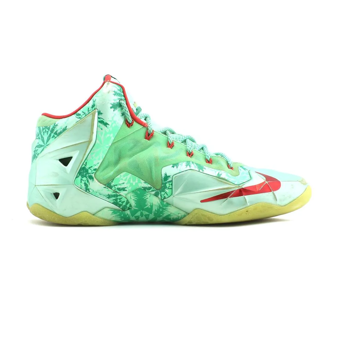 NIKE LEBRON 11 'CHRISTMAS