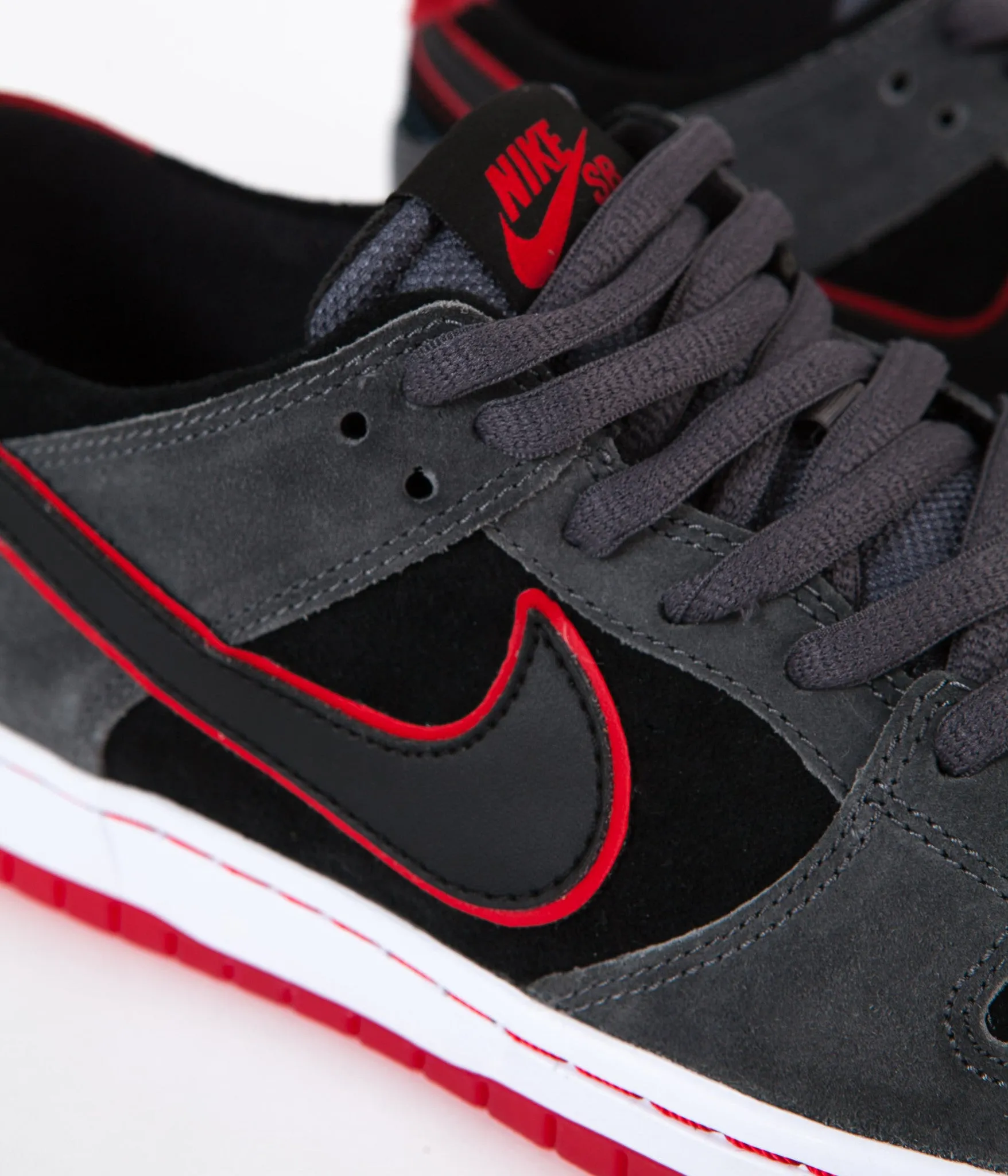 Nike SB Dunk Low Pro Ishod Wair Shoes - Dark Grey / Black - University Red - White