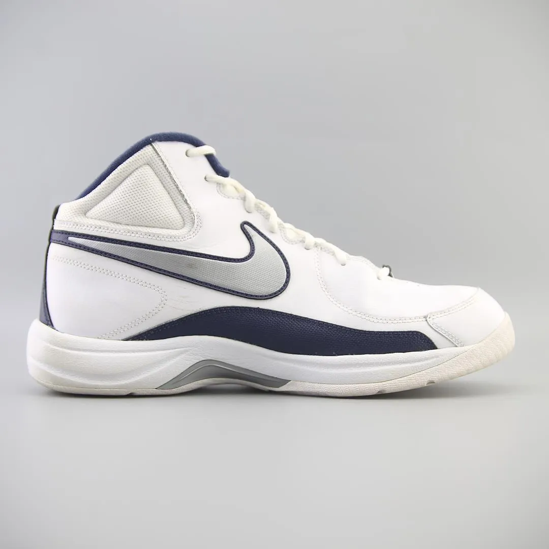 NIKE  THE OVERPLAY VII