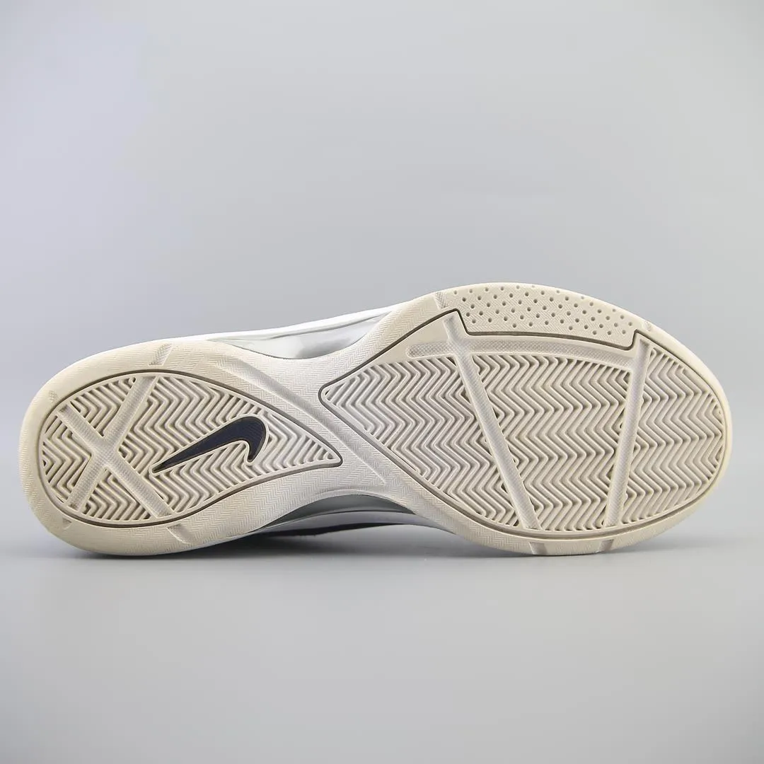 NIKE  THE OVERPLAY VII