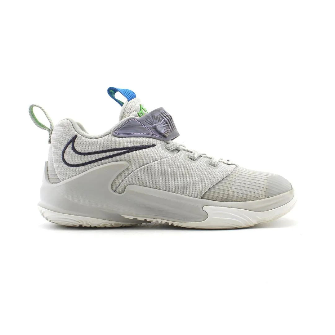 NIKE ZOOM FREAK 3