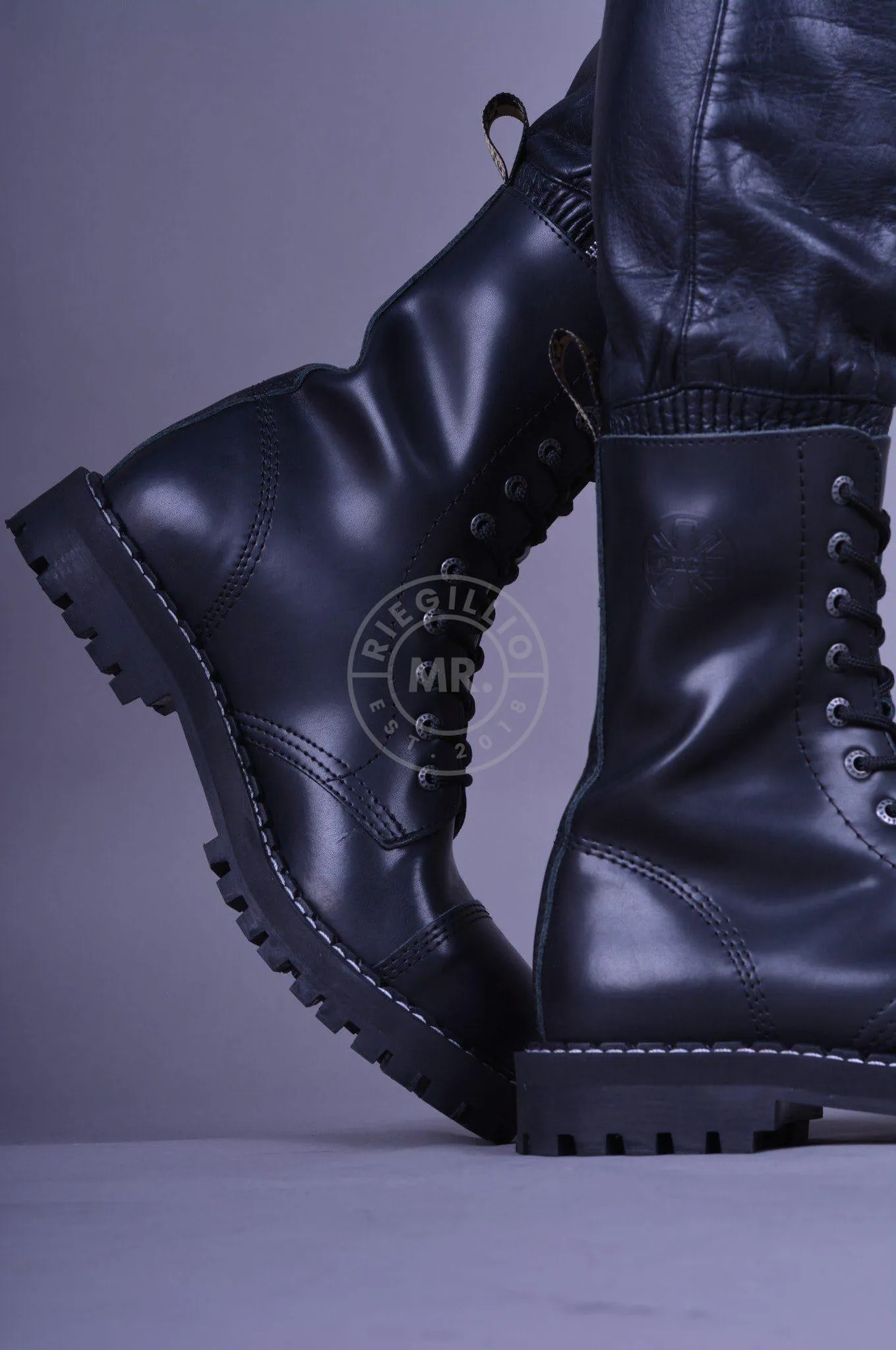 Steel Boots Skinhead Boots 10 hole