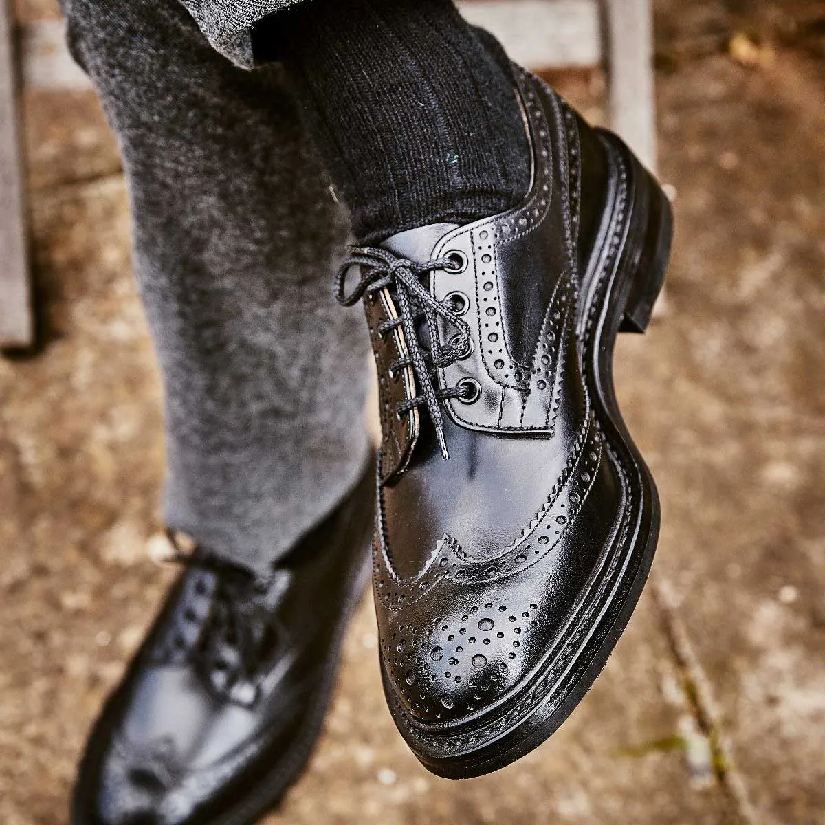 TRICKER'S Bourton Shoes - Mens Dainite or Leather Sole - Black Calf